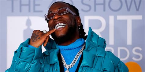  Afrobeatの輝き、そして世界へのメッセージ: Burna Boyによる2021年のグラミー賞受賞